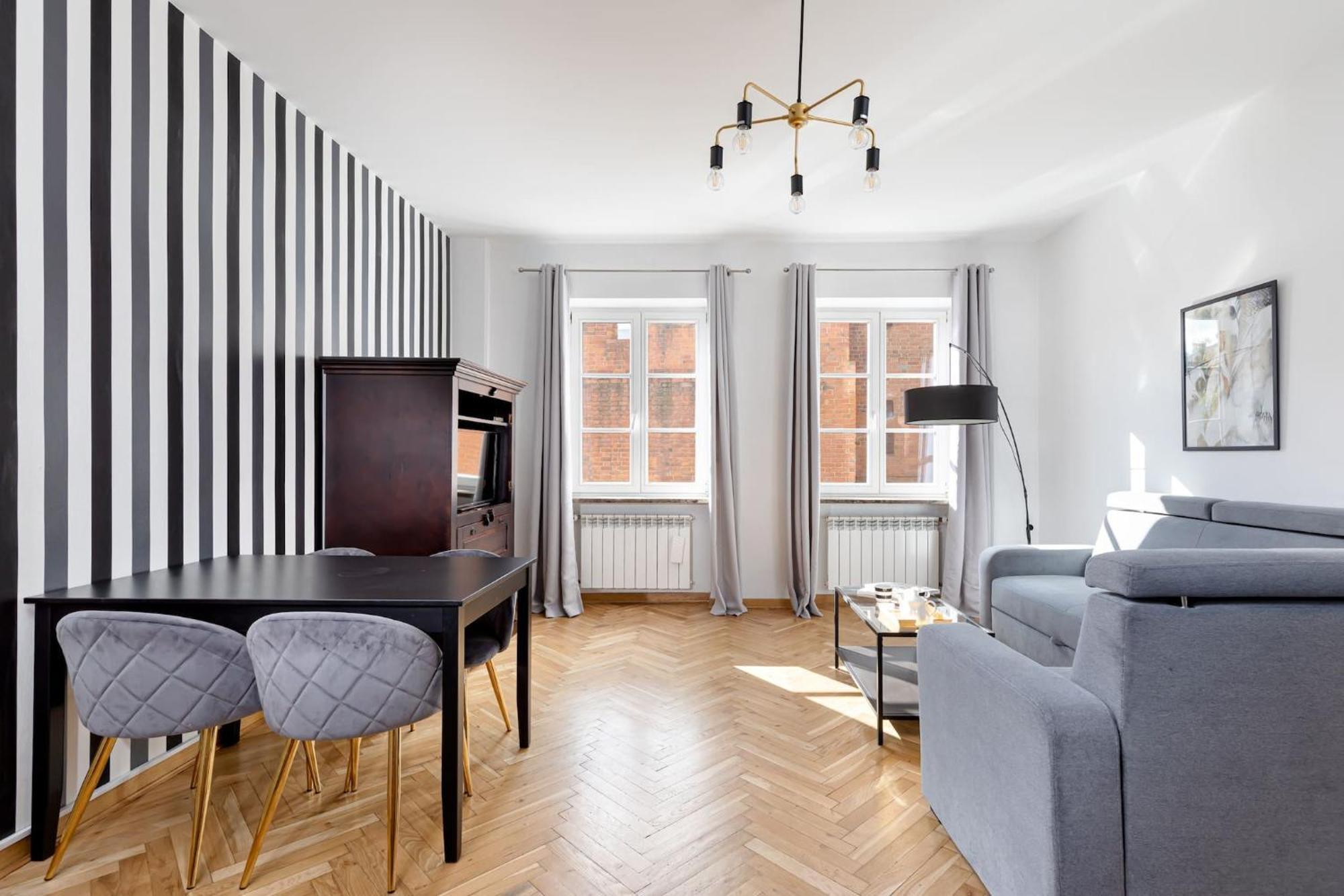 Fashioned Apartment Rycerska By Noclegi Renters Varsovia Exterior foto